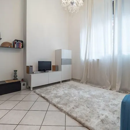 Nicastro Apartment *